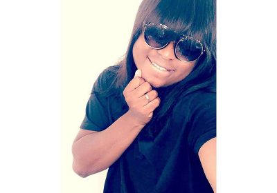 Foto de Kamane com peruca de mulher faz sucesso na Internet