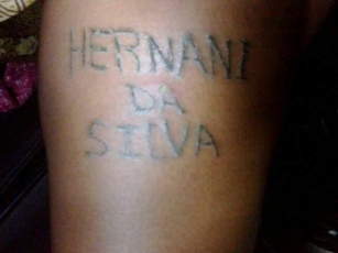 Famosos que já tiveram seus nomes tatuados em alguma parte do corpo dos seus fãs