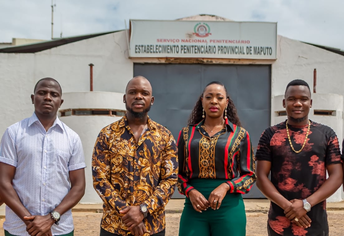 Bawito Music celebra o Natal com os reclusos da Cadeia Feminina e Cadeia Central