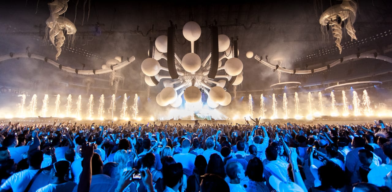 Yes Piscina Bar & Lounge prepara “Welcome 2020” Yes Piscina Bar & Lounge prepara “Welcome 2020”