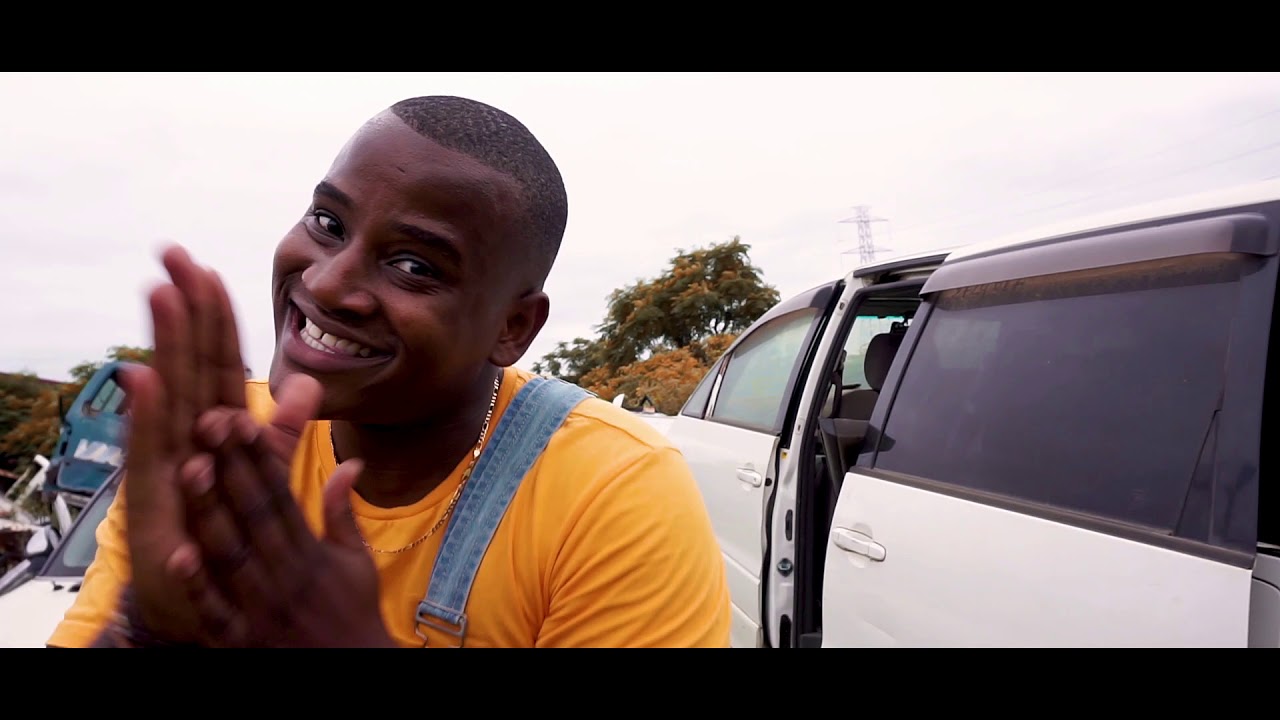 Jay Arghh oferece uma câmera a um Fotógrafo, após ser assaltado