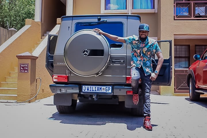 Joel Williams fala da sua experiência na cadeia e diz que a comida é boa e saudável