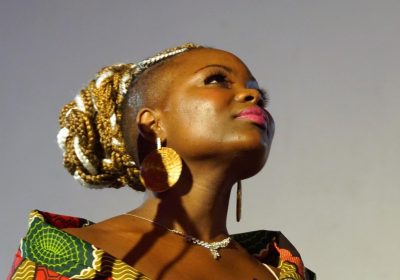 Xixel Langa no hino pan-africano contra a Covid-19