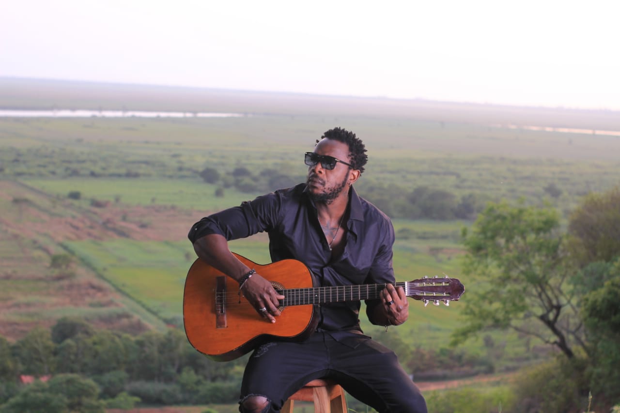 Duas Caras divulga o seu Top 10 dos melhores rappers de Moçambique