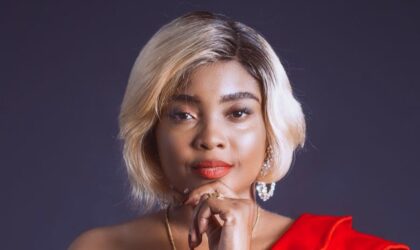 Miss Didy confessa que não casará agora, mas está feliz por Jorge Ribeiro e Karina
