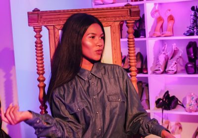 Saiba por onde anda Laura Francisco, dona do hit “Nunca me amou”