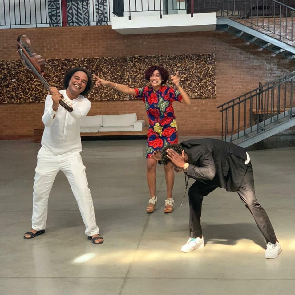 Dino Miranda junta Doppaz, T.Fingers, Lukie, Wazimbo, Abuchamo e outros artistas em sua nova música