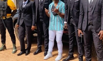 Cleyton David canta e encanta em Guiné Bissau