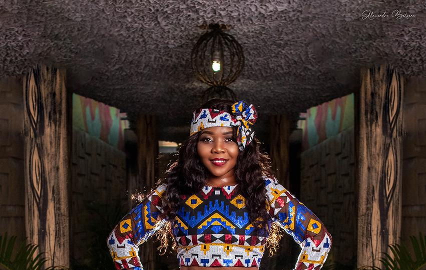 Biografia de Ana Flores