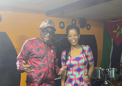 Banda Kakana termina a música iniciada há 2 anos com Jimmy Dludlu