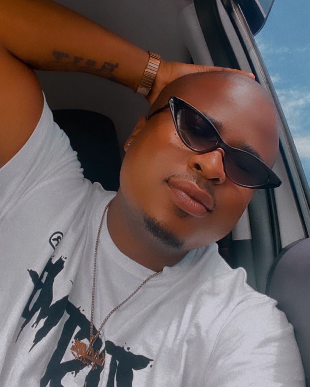 Kamané Kamas assume “O Trono” com uma EP