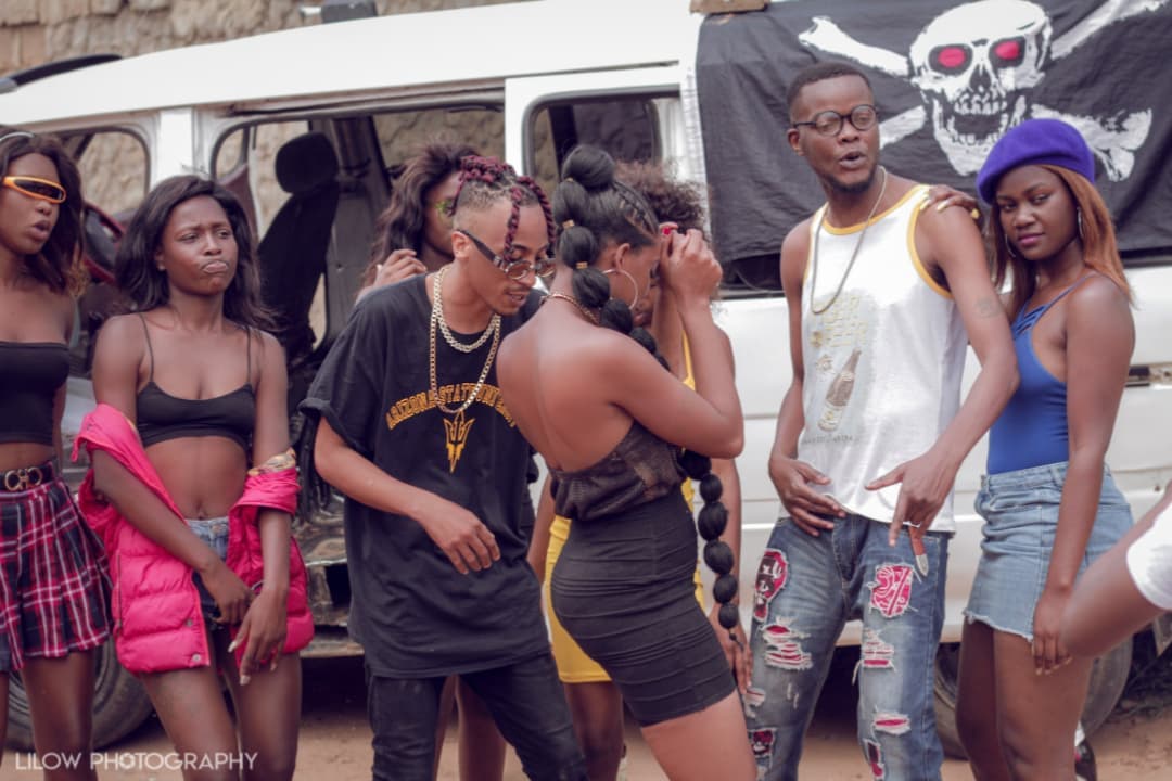 Lil Banks anuncia o seu novo vídeo intitulado “Zangado”