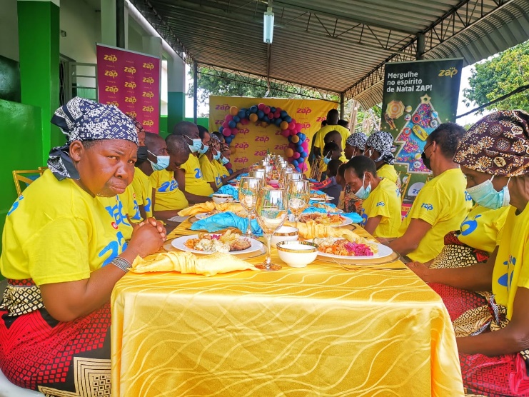 ZAP ORGANIZA NATAL SOLIDÁRIO NO CENTRO DE ACOLHIMENTO A VELHICE JOSÉ MACAMO ZAP ORGANIZA NATAL SOLIDÁRIO NO CENTRO DE ACOLHIMENTO A VELHICE JOSÉ MACAMO