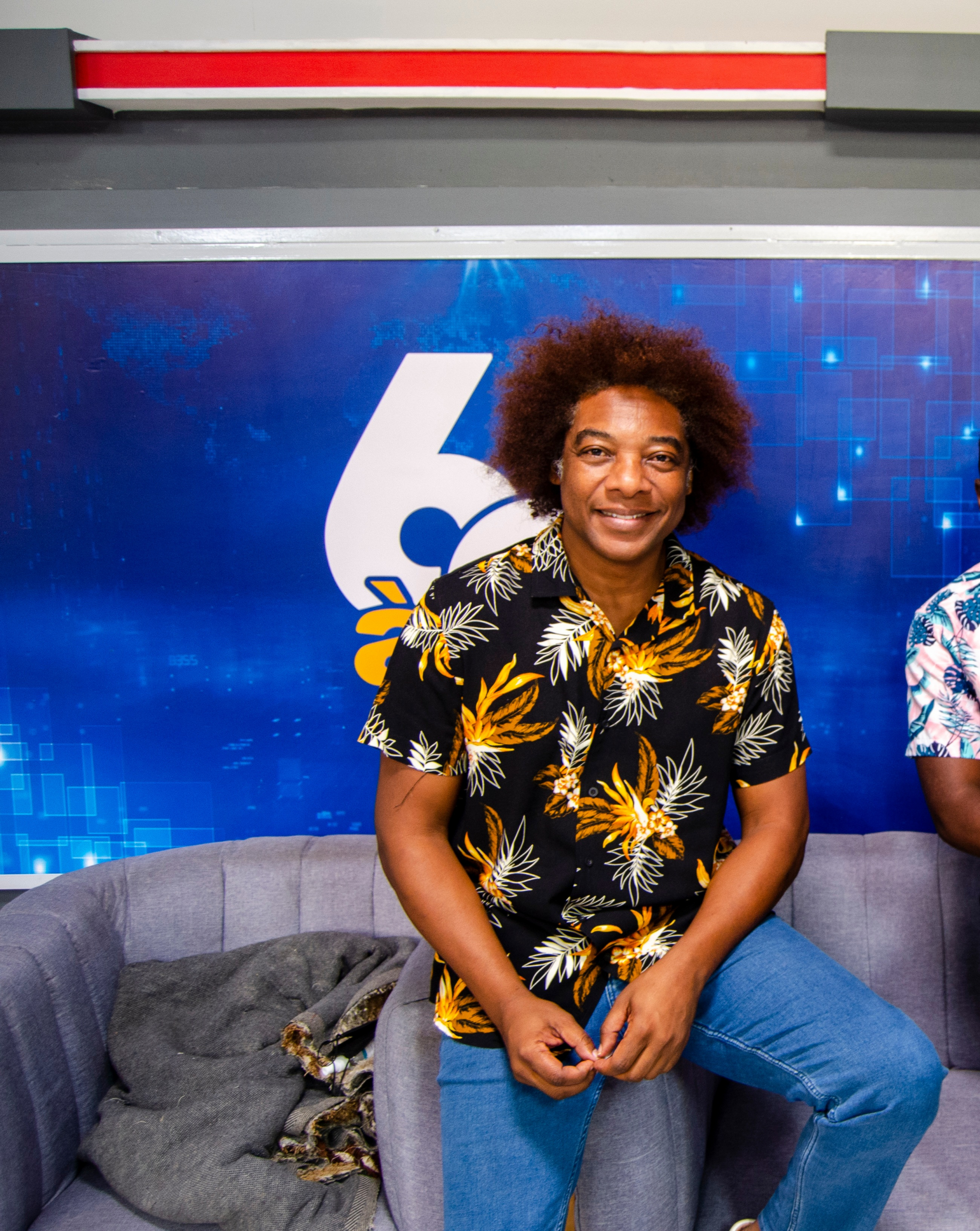 Stewart Sukuma recebe convite para fazer parte da academia que organiza o Grammy Award