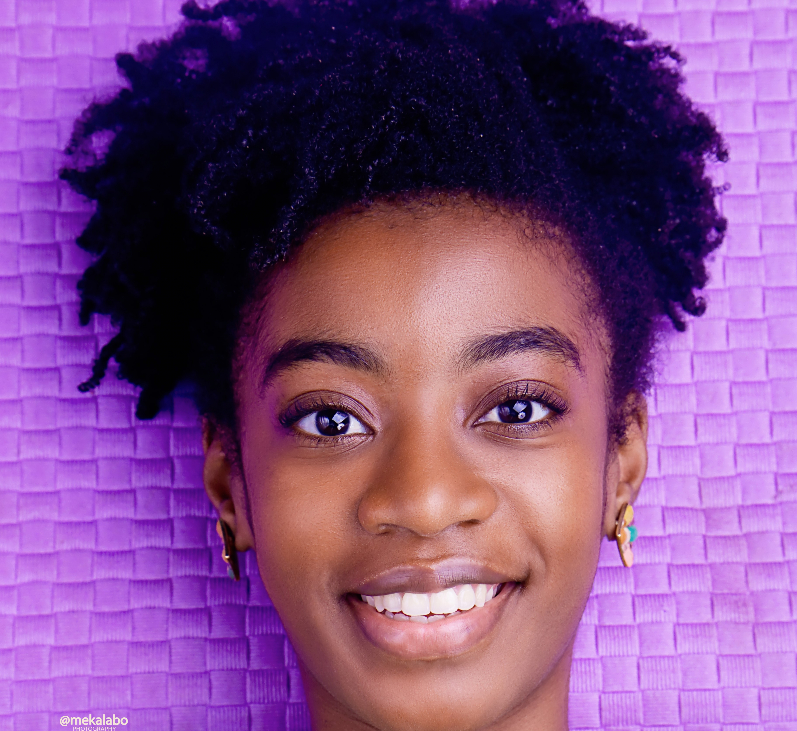 Glayds Gande faz a primeira apresentação presencial do seu Livro “Descobre os Teus Super Poderes”