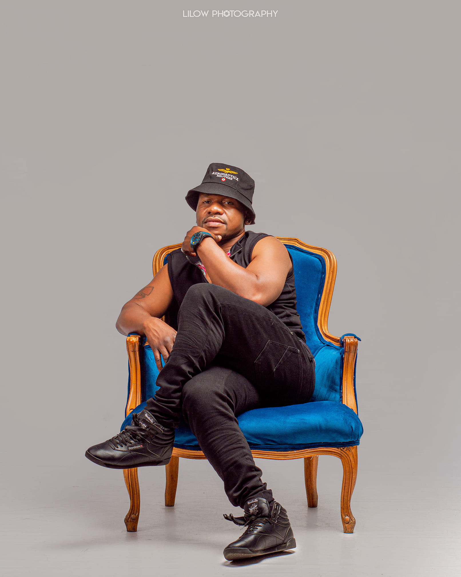 2 Hustler lança o vídeo “Looking 4 Money” e anuncia um comboio de Hip-Hop