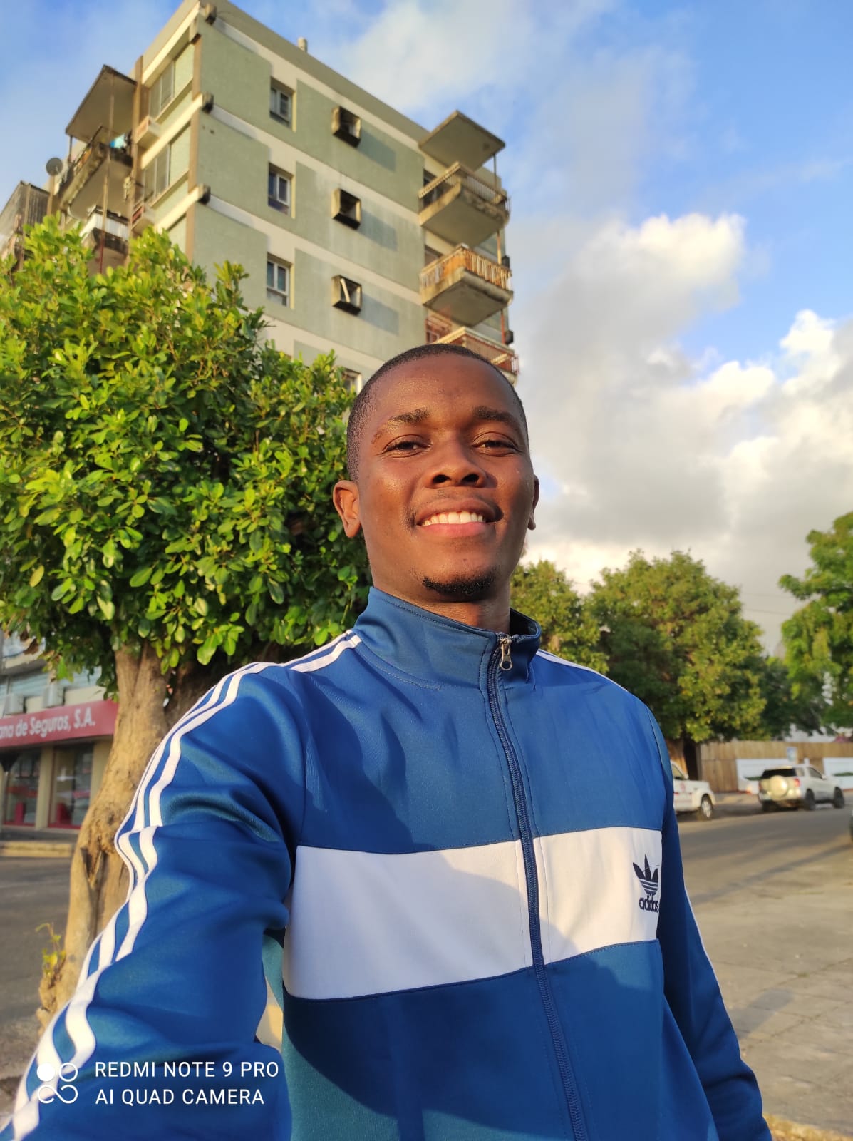 Conheça Aníbal, o maior TikToker de Moçambique, que conta com 2 milhões de seguidores