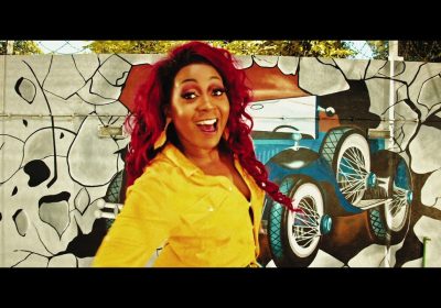 Dama do Bling alcança 1 milhão de views com o vídeo “A vida é uma life”