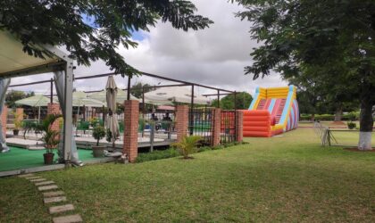 Um lugar para estar e relaxar em Marracuene: Hippo Cocktail Bar & Tapas