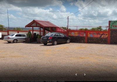 Aprecie as curvas do Rio Incomati e deguste de pratos saborosos no Restaurante Incomati