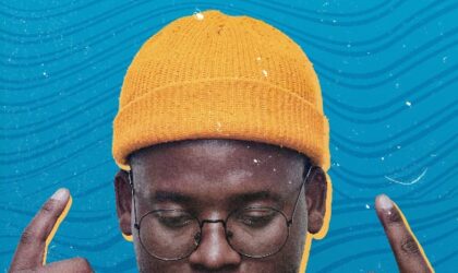 Sir Lovely apresenta “Domingo Blue” – show ao vivo,  no fim-de-semana