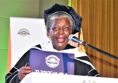 Paulina Chiziane já é Doutora Honoris Causa pela UP-Maputo
