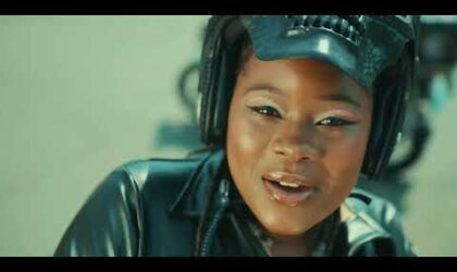 Tamyris Moiane feat Dj Nice Life – Novinha (Vídeo Oficial)