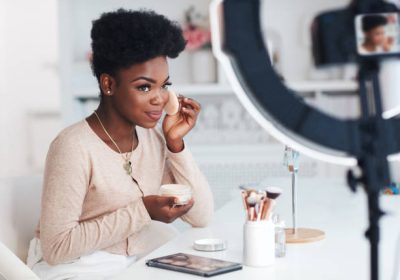 Saiba a diferença entre blogueiro, criador de conteúdo e influenciador digital