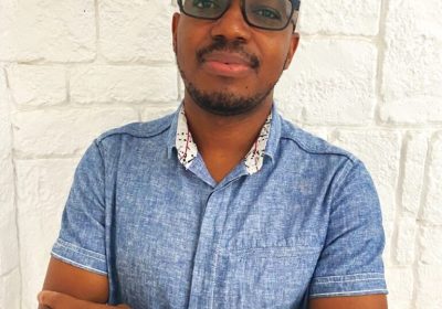 E o vencedor do Prémio Eugénio Lisboa 2022 é…Jofredino Faife