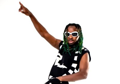 DJ Tárico no Zanzibar Seafood Festival com 9 produções no novo álbum do cantor nigeriano Mr Eazi