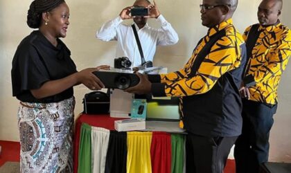 Ministra da Cultura e Turismo entrega material de formação à Casas Provinciais de Cultura