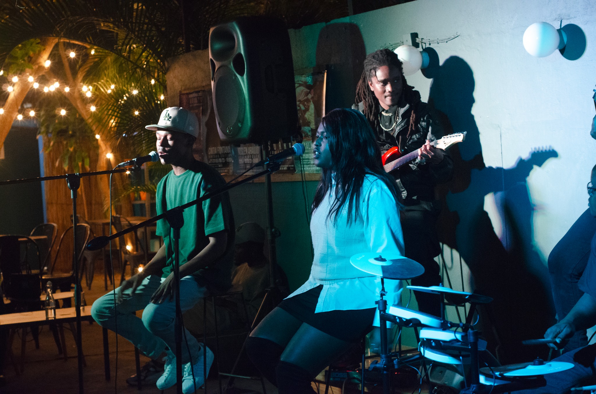 Cíntia Fontana encanta o público com a sua Memorável Performance no 16Neto