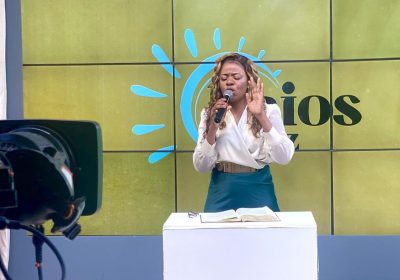 Zainabo José apresenta o seu novo trabalho gospel “Khanimambo”