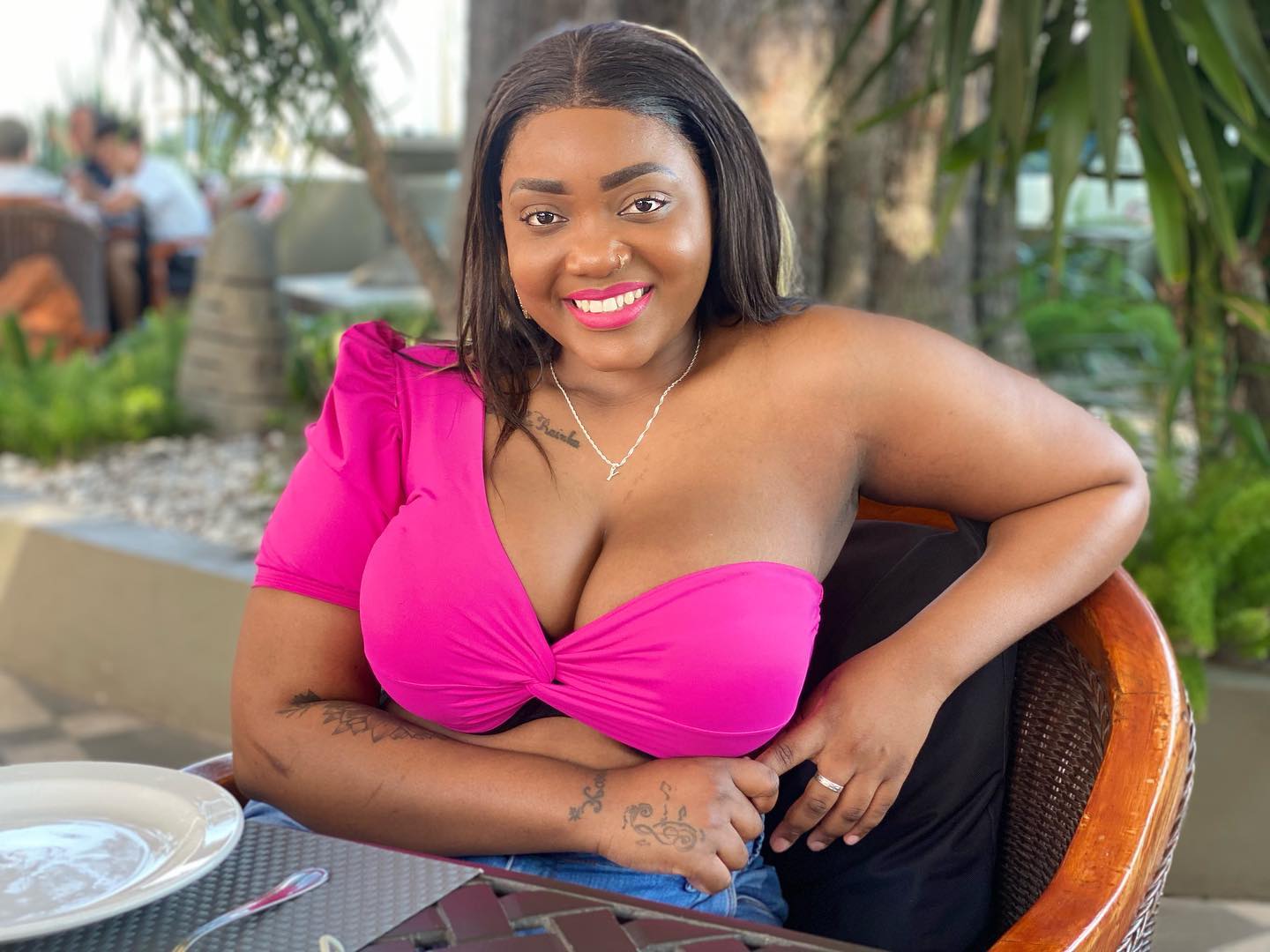 Yolanda Boa responde se é do Game ou não. Veja aqui