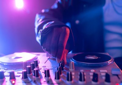 Detenção do DJ que Tocou “Trufafá” na Macia foi por motivos de proteção, afirma a Polícia