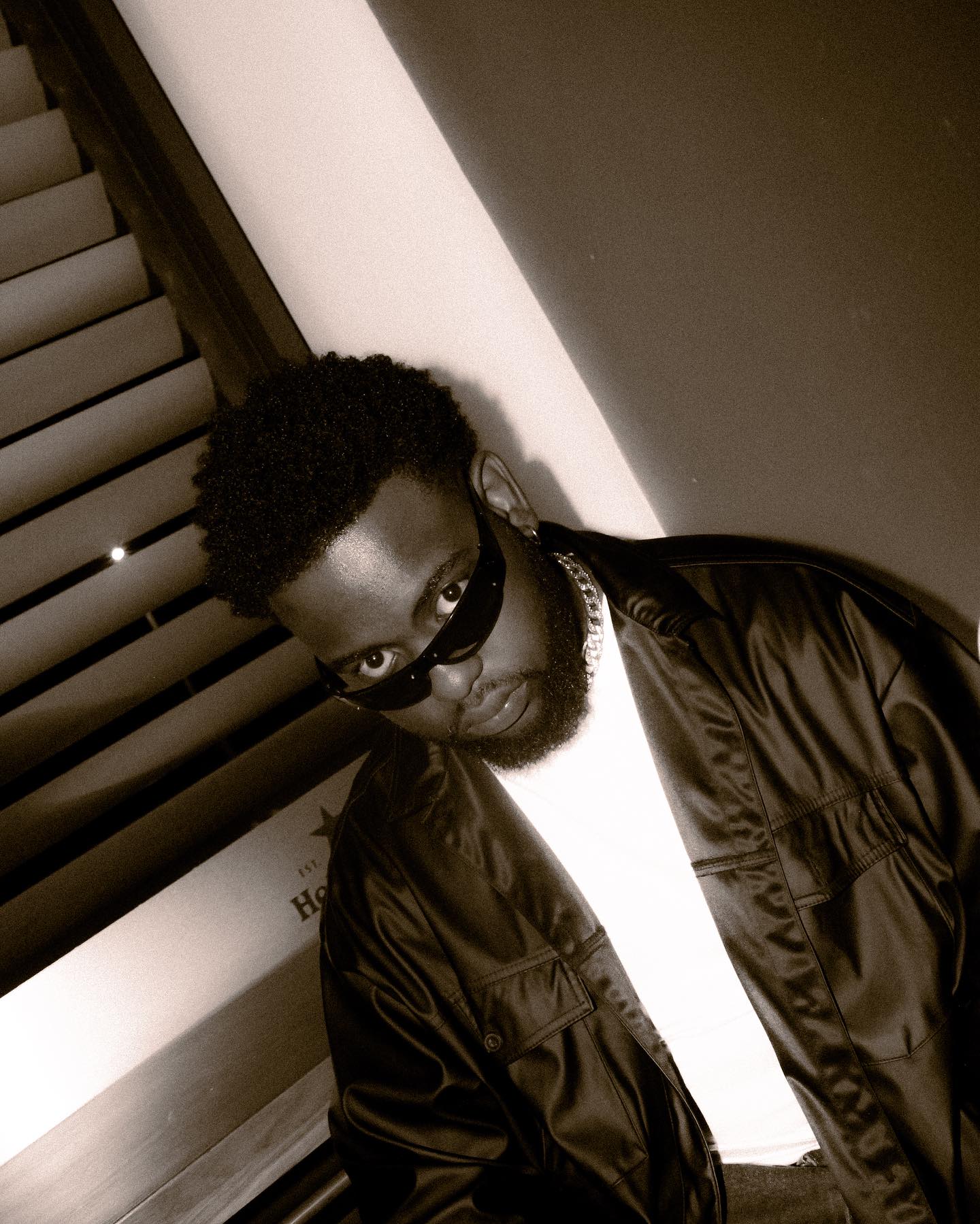 Pretty Newrod feat. Plackback C & Mad K – Dzuke (Vídeo Oficial)