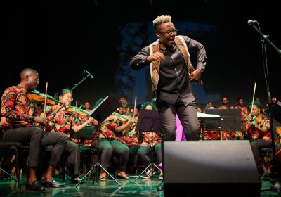 Xiquitsi fecha sua décima temporada com um show Inigualável