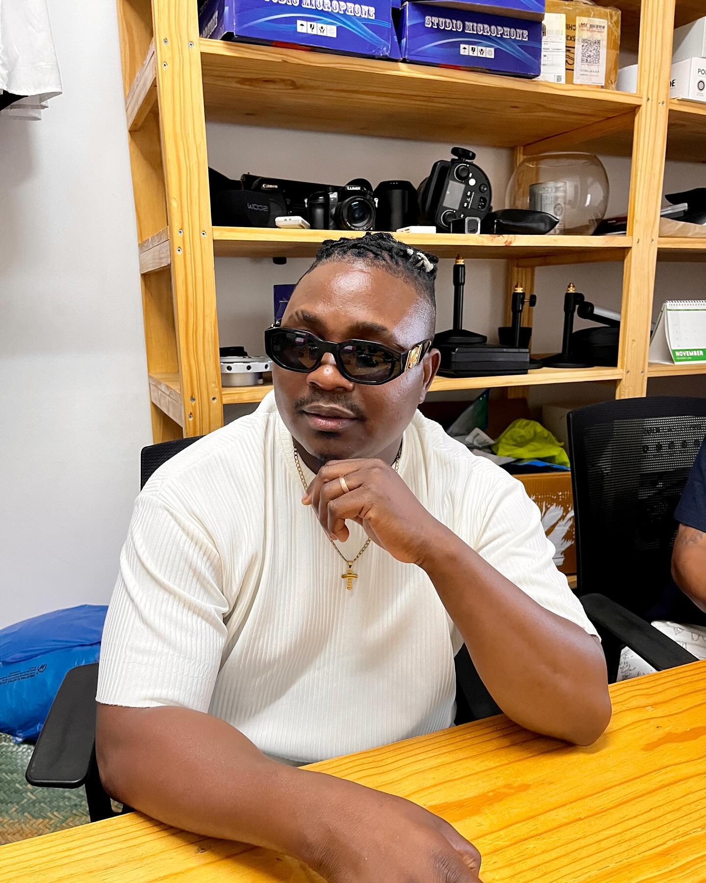 Nelson Tivane, dos Yaba Buluku Boyz, lança “Kuta Fiwa” em parceria com Muzekefane Nelson Tivane, dos Yaba Buluku Boyz, lança “Kuta Fiwa” em parceria com Muzekefane