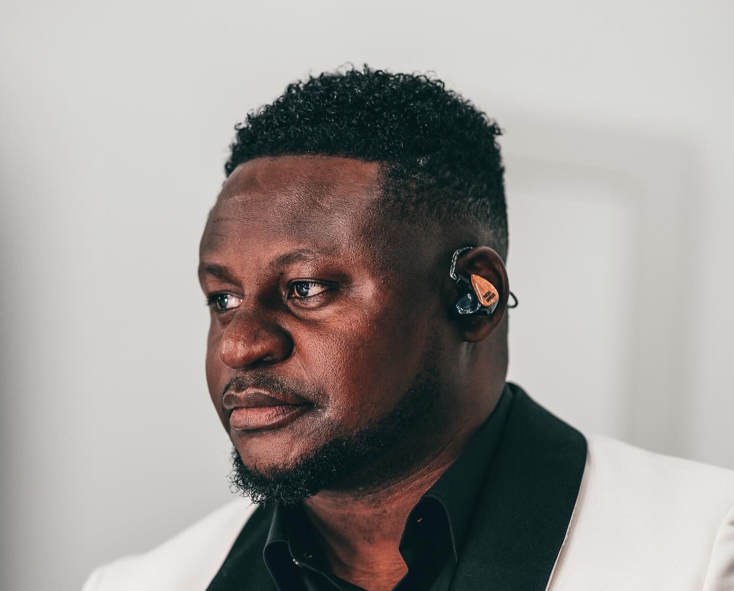 Matias Damásio vai encantar Maputo no Dia dos Namorados com o show “Jantar dos Apaixonados”