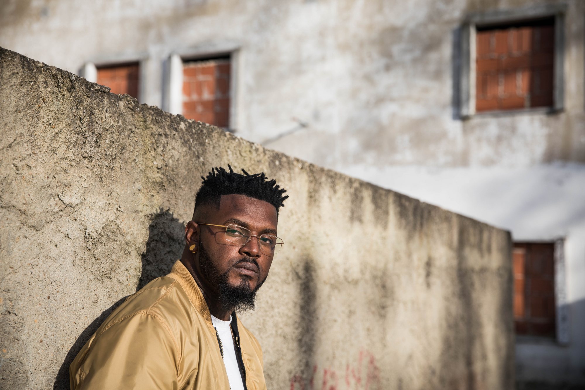 Plutónio dedica uma faixa a “Moçambique” na sua nova mixtape “Ordem & progresso”