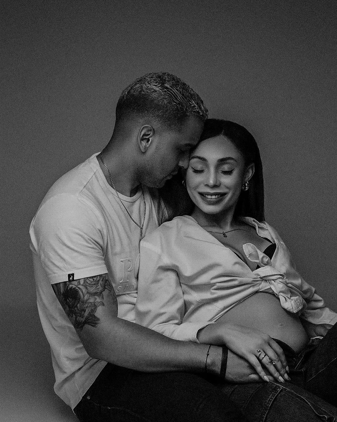 Shellsy Baronet celebra o nascimento do seu primogênito