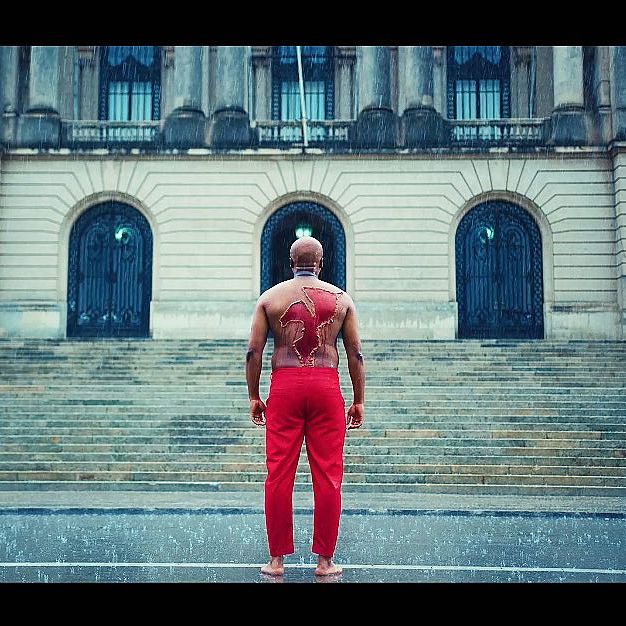 Kamané faz uma homenagem especial ao grupo M18 Kamané faz uma homenagem especial ao grupo M18