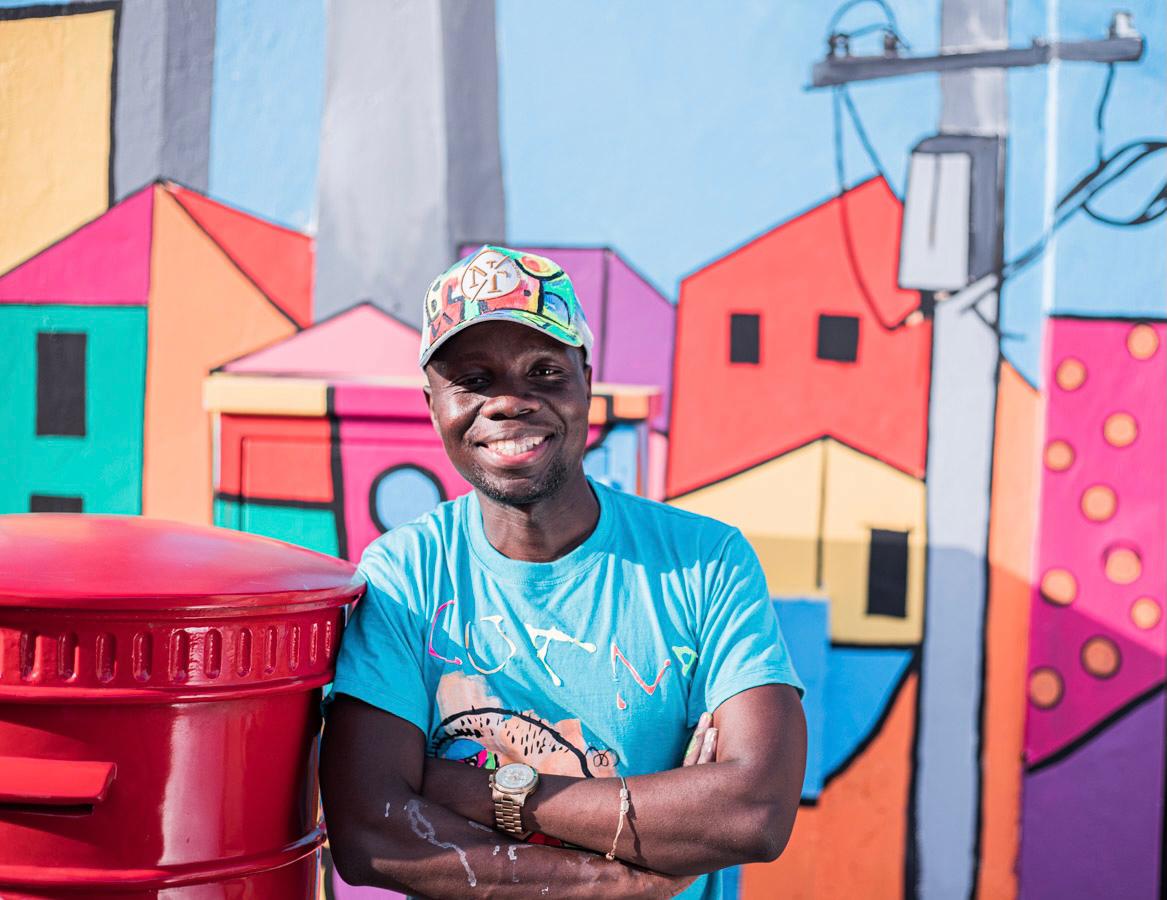 De Manhiça para o Mundo: Sebastião Coana explica como como conseguiu vaga na Academia de Belas Artes da China 