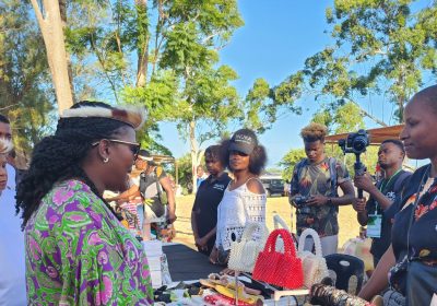 Ministra Materula anima “Comboio da Marrabenta”