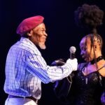 Dezasseis êxitos da Assa Matusse lotam a maior sala de Maputo