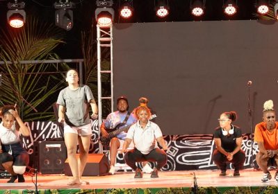 Produção do bailado “A Dança da Poligamia” apoia jovens e vítimas de desastres naturais em Inhambane