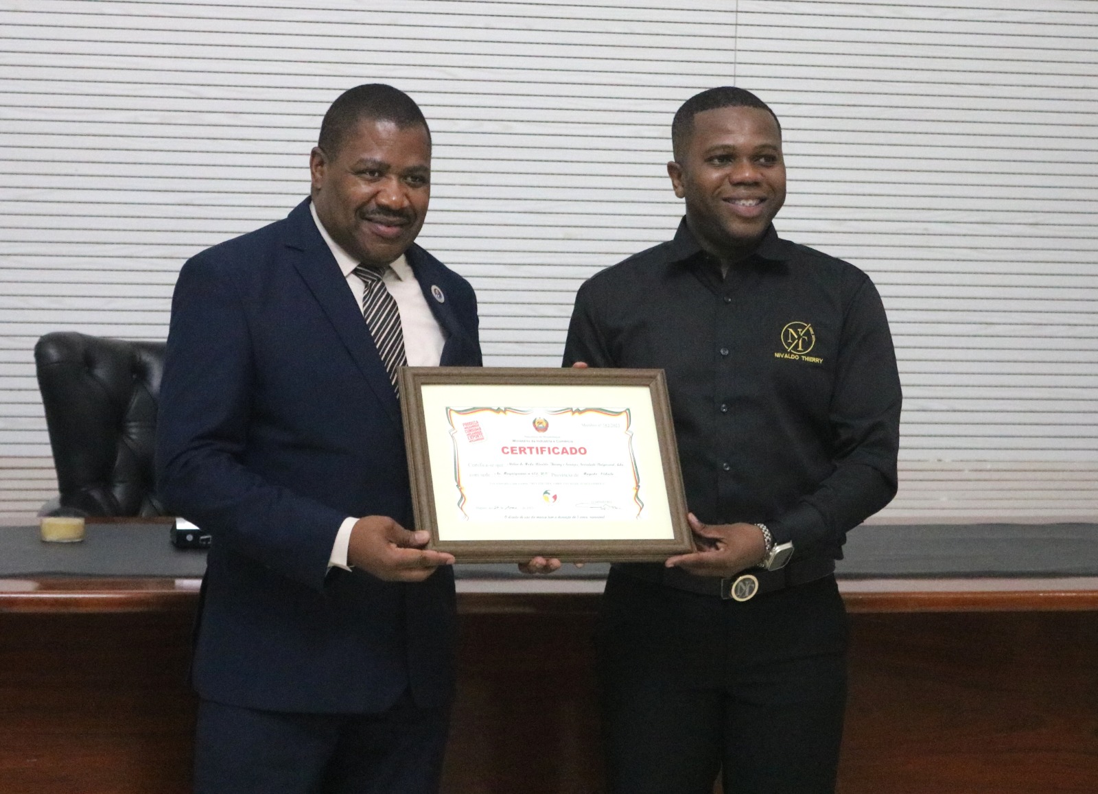 Atelier Nivaldo Thierry recebe selo Made In Mozambique 