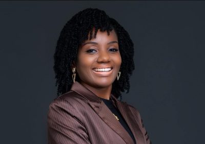 Zaira Bila lança o Livro “Erga-se: Em cada tribulação, há uma bênção”