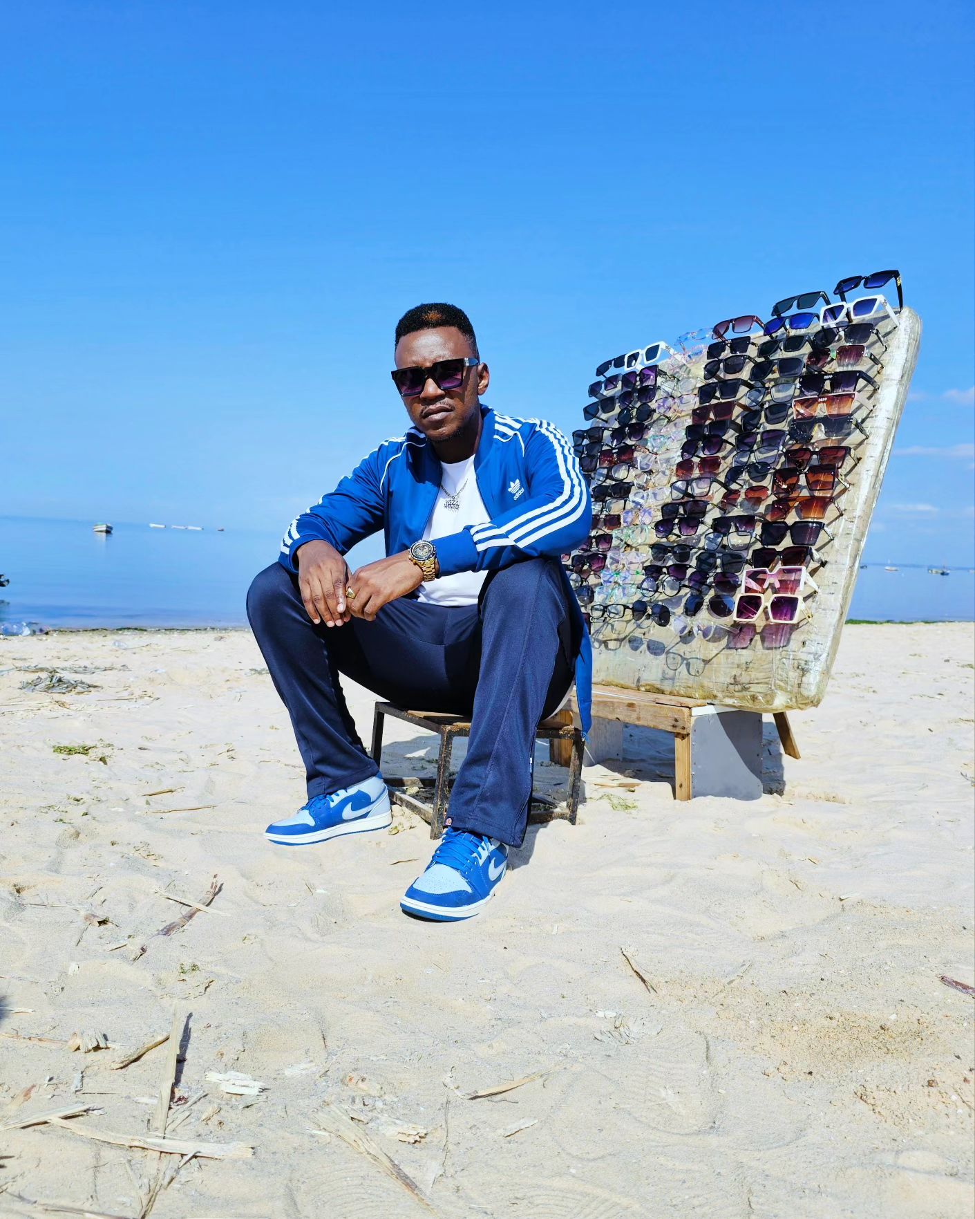 Justino Ubakka junta Aniano Tamele e Borges Macuácua no primeiro show do projecto “Mestre nos Bairros”