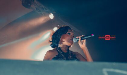 Anna Joyce canta e encanta milhares de pessoas na Matola (Moçambique)